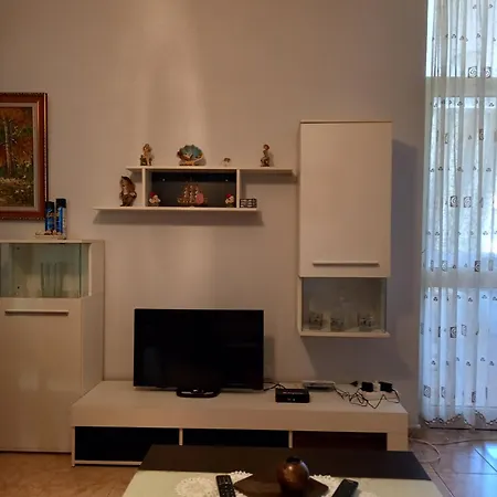 Apartment מלון דירות גולם